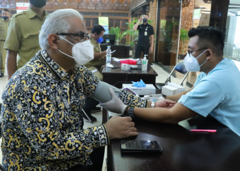 DPRD Jateng Jalani Vaksinasi Booster