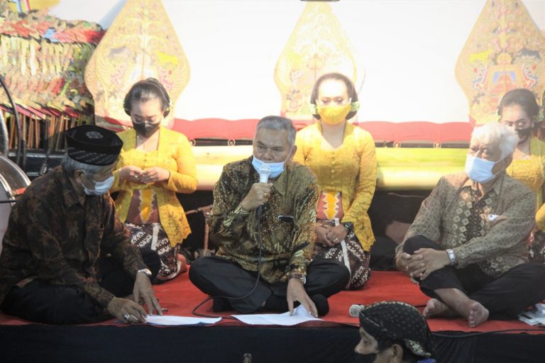 MEDIA TRADISIONAL: Wayang Aset Warisan Budaya Adiluhung