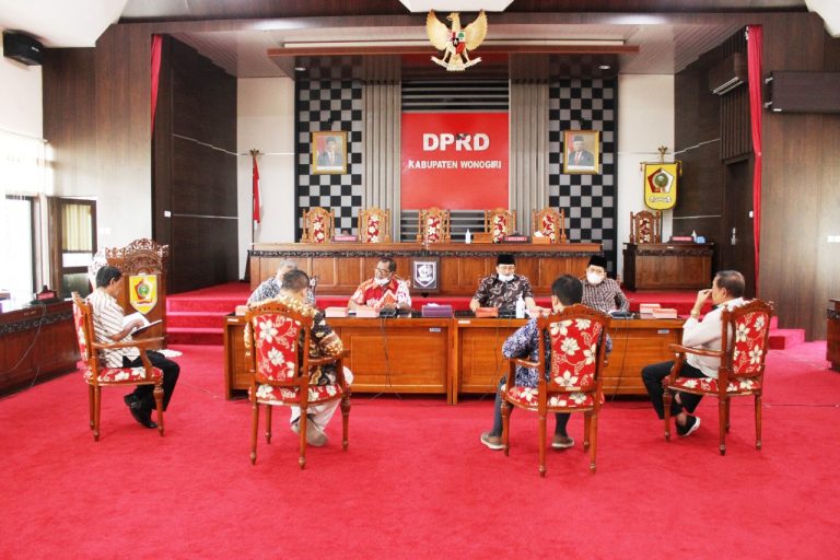 Reses DPRD Tetap Taati Protokol Kesehatan
