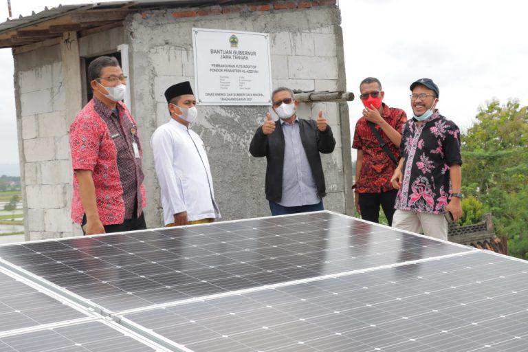 Bantuan PLTS untuk Ponpes di Pati Mampu Ringankan Biaya Listrik