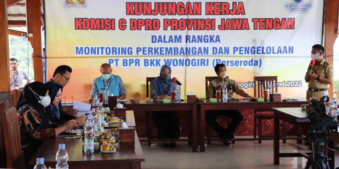 BPR BKK Wonogiri Edukasi Masyarakat Hindari Pinjol Ilegal