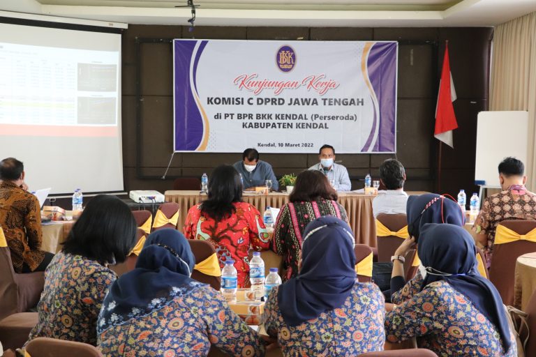 BPR BKK Kendal Targetkan Deviden Naik 15,2%