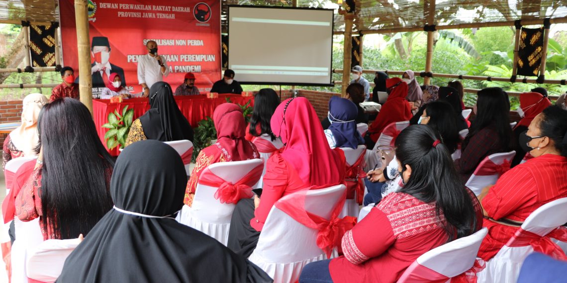 SOSIALISASI NON-PERDA: Perempuan Perlu Berdaya selama Pandemi