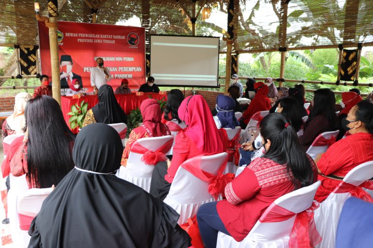 SOSIALISASI NON-PERDA: Perempuan Perlu Berdaya selama Pandemi