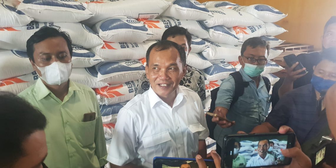 Pantau Gudang Bulog Sragen, Stok Pangan Masih Aman hingga Lebaran