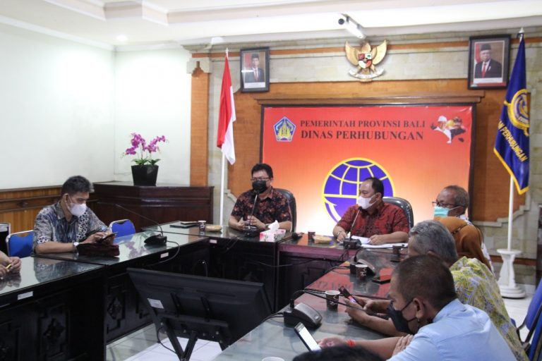Komisi D Pelajari Kebijakan Bali Terapkan  Penggunaan Kendaraan Listrik