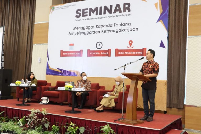 Raperda Ketenagakerjaan Beri Kewenangan Besar Pemerintah Bela Buruh