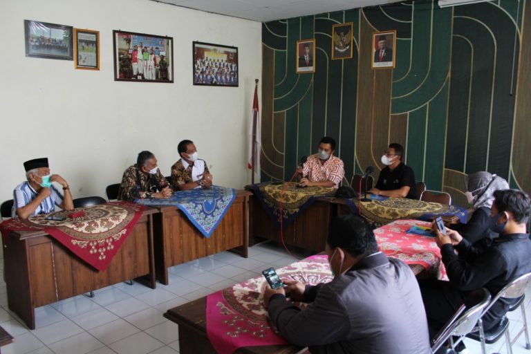 Komisi A Ingin Industri Radio di Brebes Tetap Eksis