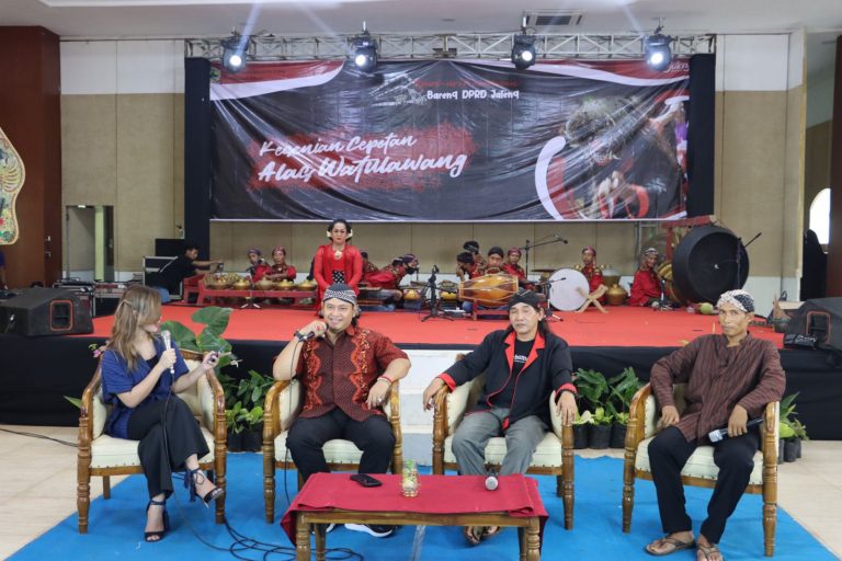 MEDIA TRADISIONAL: Cepetan Kesenian Khas Kebumen Harus Diperkenalkan