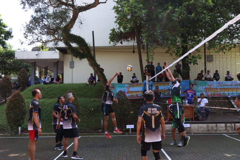 DISTANBUN CUP U-45: Setwan Jateng 3 vs 0 Kodam IV/Diponegoro