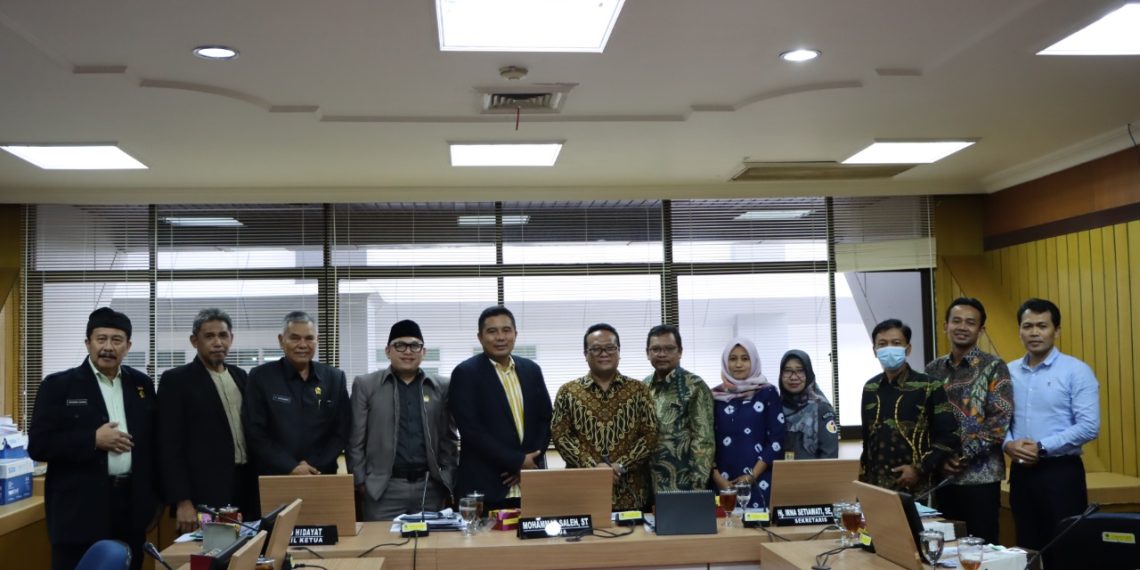 Komisi A Rakor bersama Bawaslu Bahas Pilgub Jateng