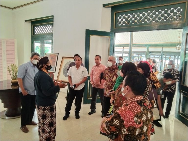 Pantau Bale Kambang Ambarukmo, Pelajari Pembenahan Wisata Budaya