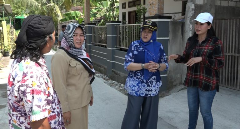 DIALOG PROAKTIF: Kartina Tak Lelah Kampanyekan Energi Terbarukan