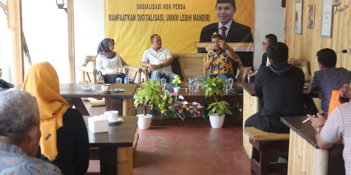 SOSIALISASI NON-PERDA: Pemanfaatan Teknologi Digital untuk Kemandirian UMKM
