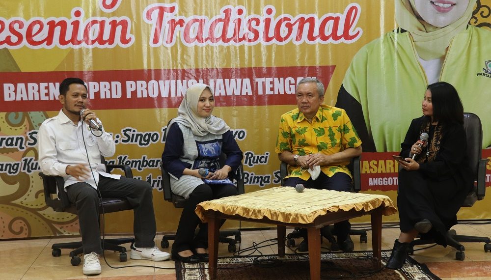 MEDIA TRADISIONAL: Blora Tumbuh Subur Seni Barongan