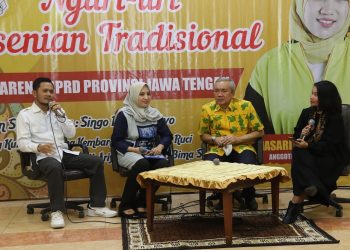 MEDIA TRADISIONAL: Blora Tumbuh Subur Seni Barongan