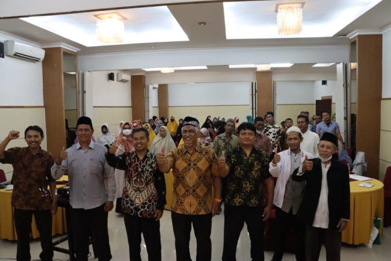 SOSIALISASI NON-PERDA: Merdeka, Menjadi Tuan Rumah di Negeri Sendiri