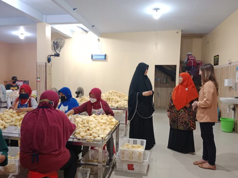 DIALOG PROAKTIF: Menjamur Rintisan Bisnis Kudapan “Omahan”