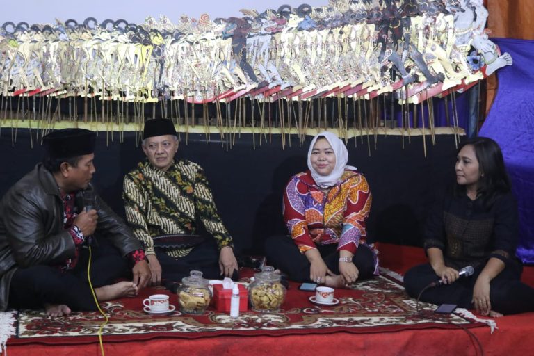 MEDIA TRADISIONAL: Lestarikan Tarian Hak-hakan Khas Wonosobo