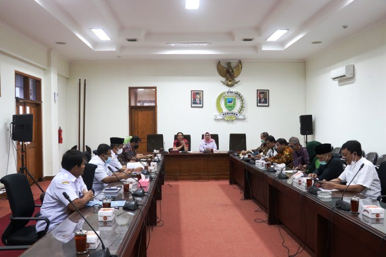 Pansus IV Penguatan Data Raperda Pesantren di Kebumen