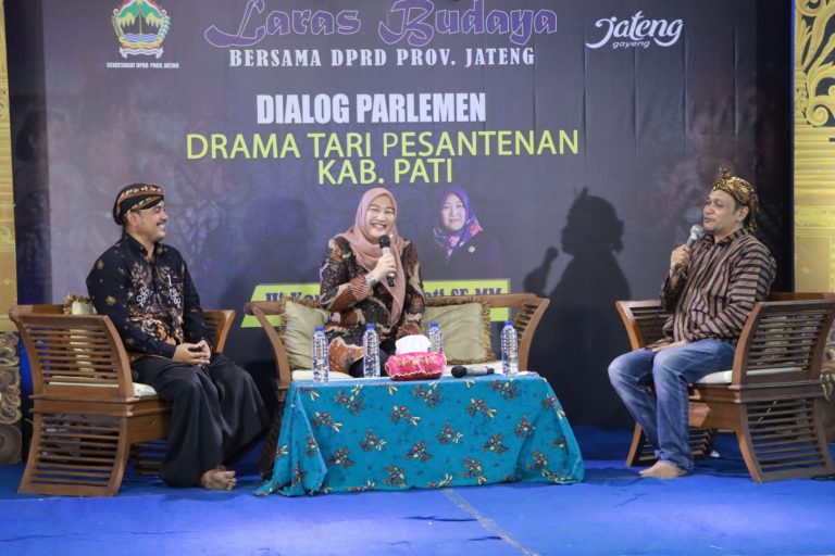 MEDIA TRADISIONAL: Tari Pesantenan, Gambaran Cikal Bakal Pati
