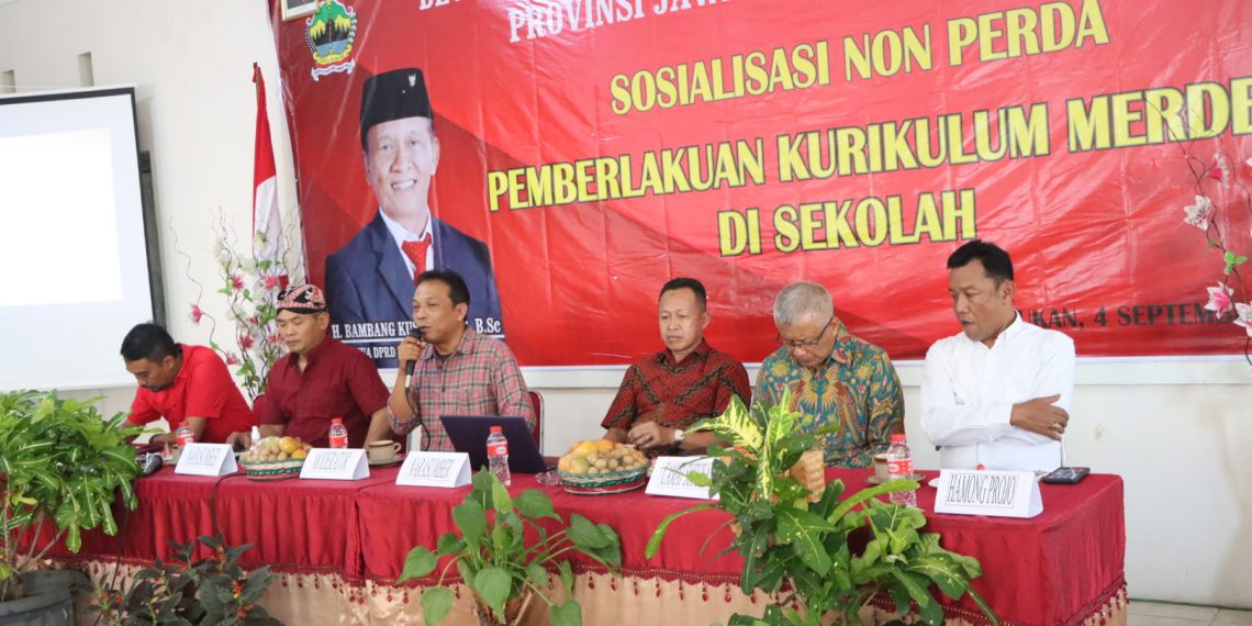 SOSIALISASI NON-PERDA: Pemberlakuan Kurikulum Merdeka di Sekolah