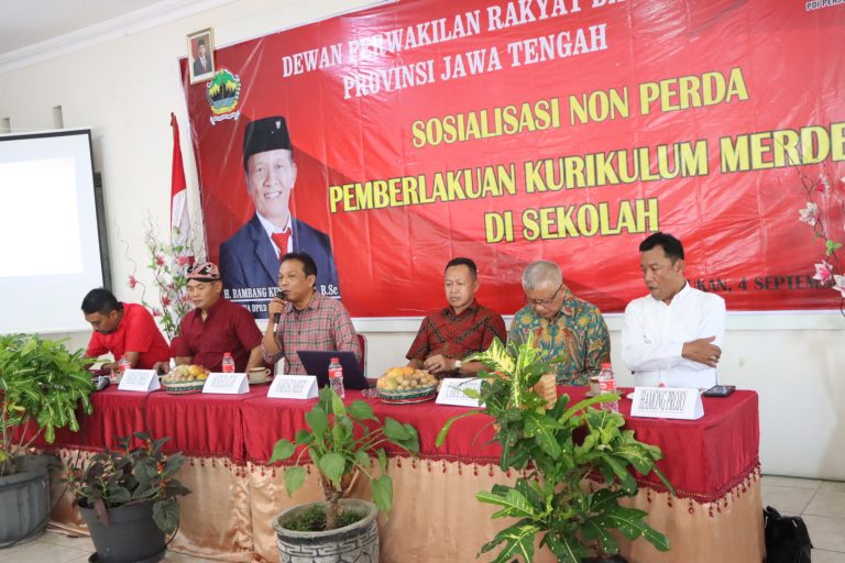 SOSIALISASI NON-PERDA: Pemberlakuan Kurikulum Merdeka di Sekolah