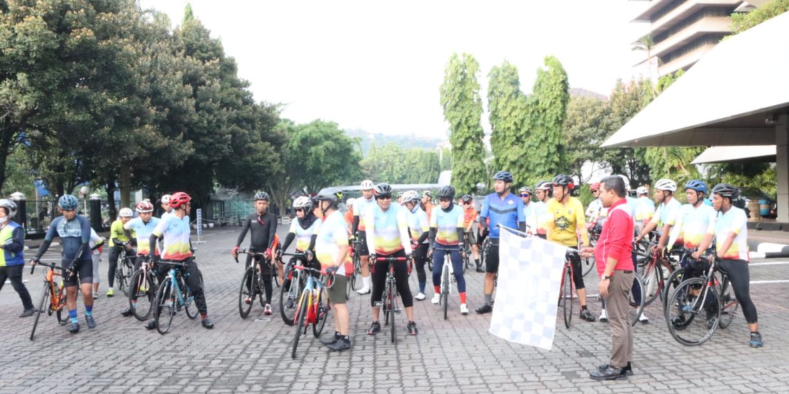 Kayuh Lintasi Tiga Kota, “Road Bike To Pemalang” Dilepas