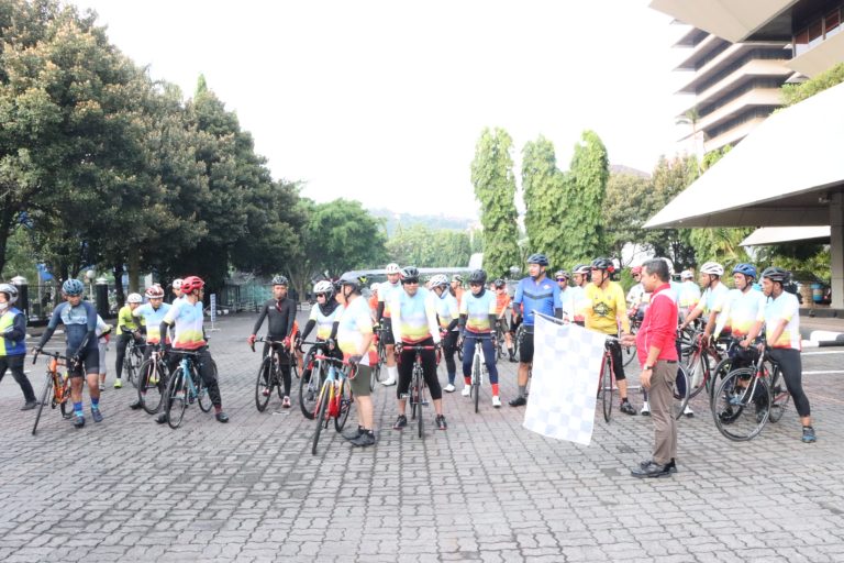Kayuh Lintasi Tiga Kota, “Road Bike To Pemalang” Dilepas
