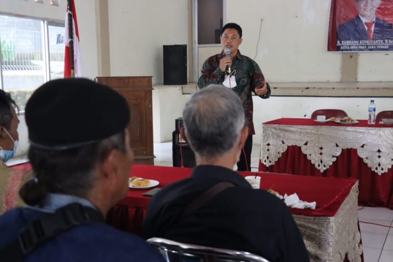 SOSIALISASI NON PERDA: Memanfaatkan Media Sosial dalam Usaha Ekonomi