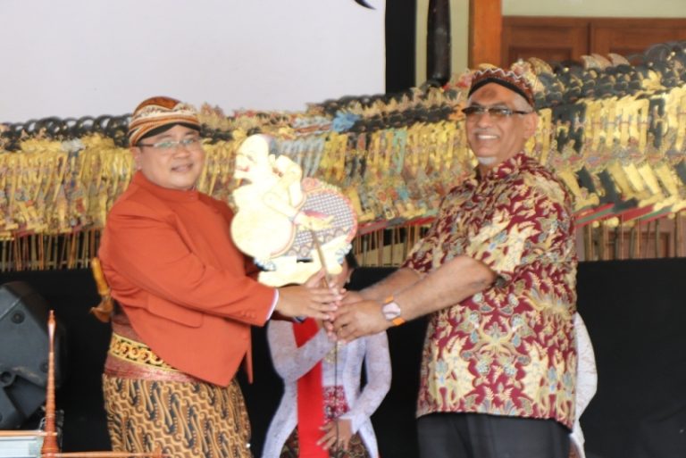 MEDIA TRADISIONAL: Eksistensi Wayang Wajib Dijaga