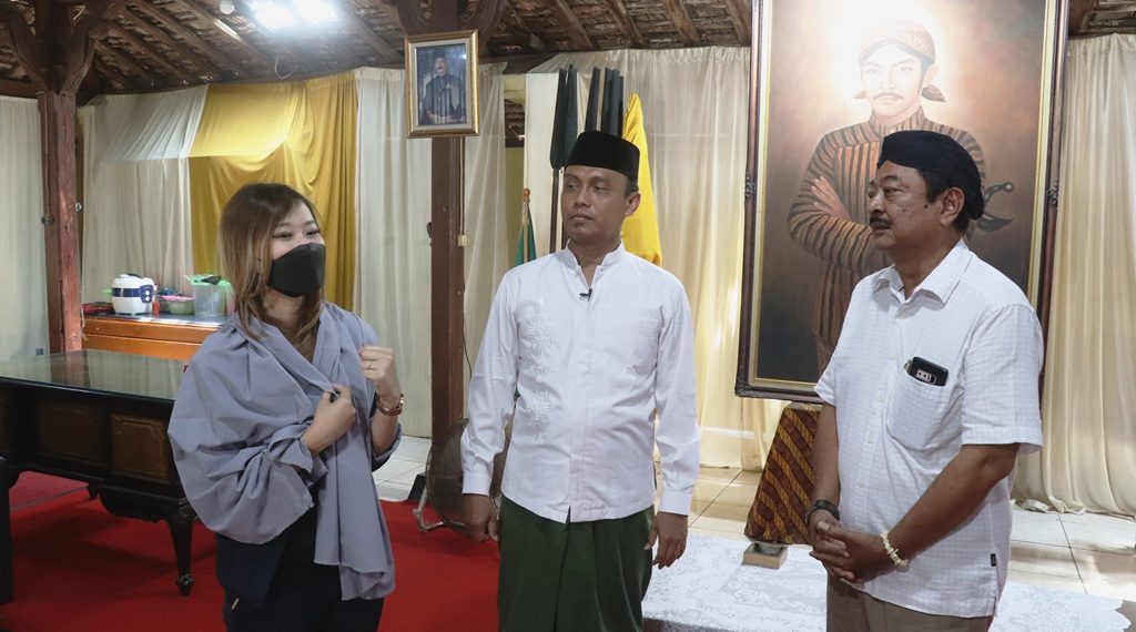 DIALOG PROAKTIF: Wisata Religi Ungkit Perekonomian Jateng