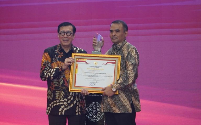 Selamat! Setwan Jateng Raih Terbaik Kedua JDIHN Award 2022