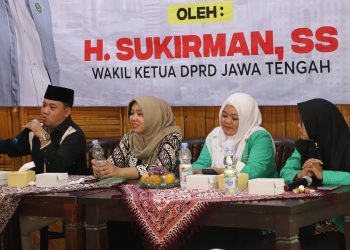 SOSIALISASI NON-PERDA: Pentingnya Perempuan Terjun ke Politik