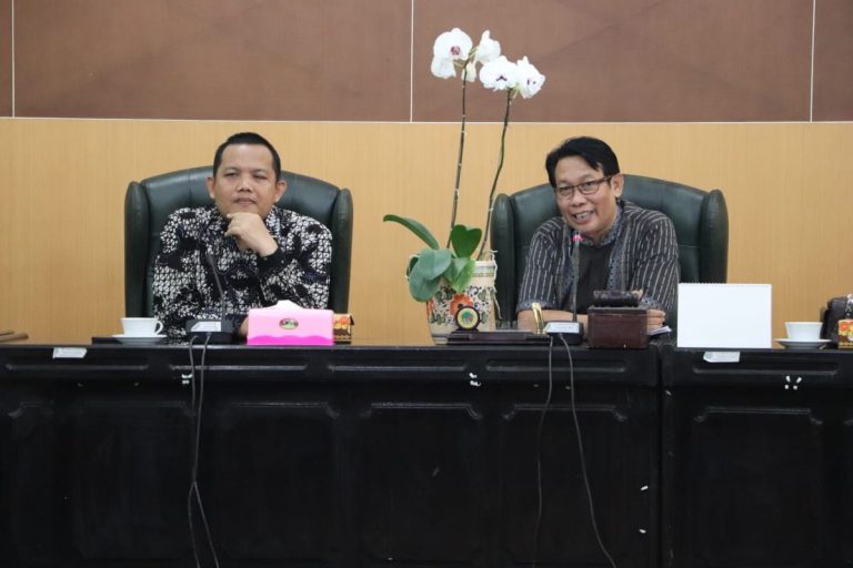 Diskusikan Raperda Pesantren bersama DPRD Kabupaten Tegal