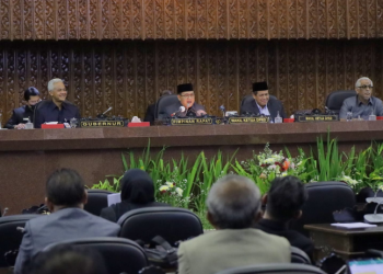 RAPAT PARIPURNA: Penjelasan Gubernur tentang RAPBD 2023