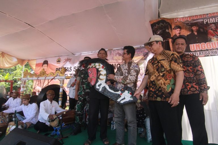 Kesenian Ebeg Banyumasan Jangan Pudar