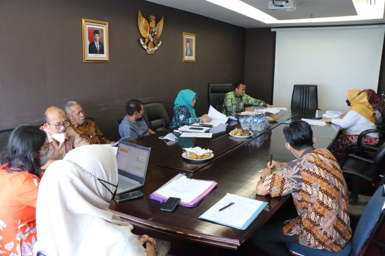 Komisi D Konsultasikan Draf Raperda PPLH ke Kemendagri