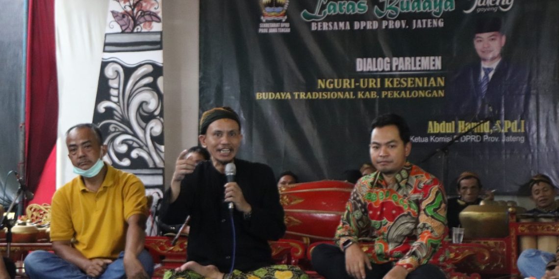 MEDIA TRADISIONAL: Kenalkan Tari Petik Kopi dan Sintren, Khas Kabupaten Pekalongan