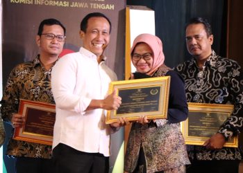 Bravo! Raih KIP Award Kategori SKPD Informatif