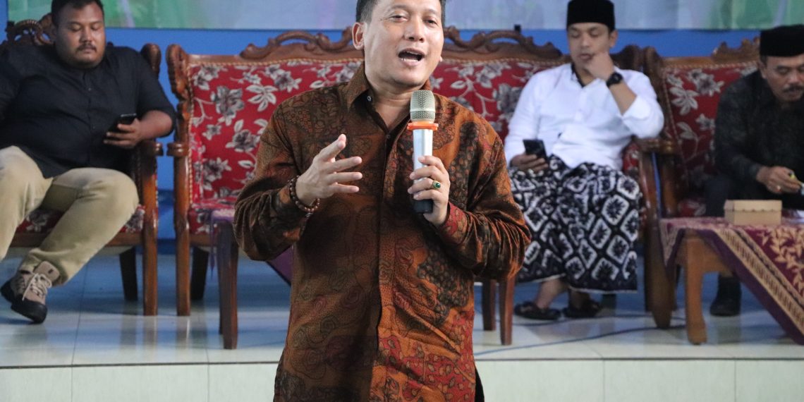 MEDIA TRADISIONAL: Melestarikan Tarian Kubro Siswo