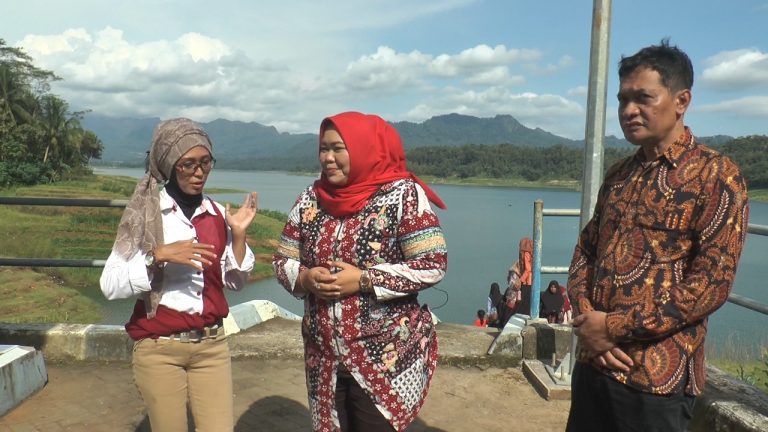 DIALOG PROAKTIF: Pelaku UMKM di Wonosobo Tahan Banting