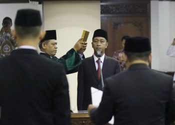 RAPAT PARIPURNA: PAW Anggota DPRD Jateng