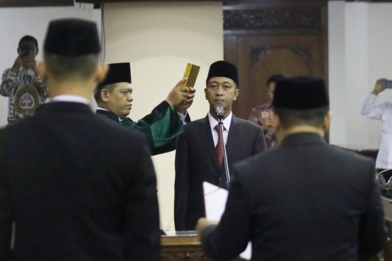 RAPAT PARIPURNA: PAW Anggota DPRD Jateng