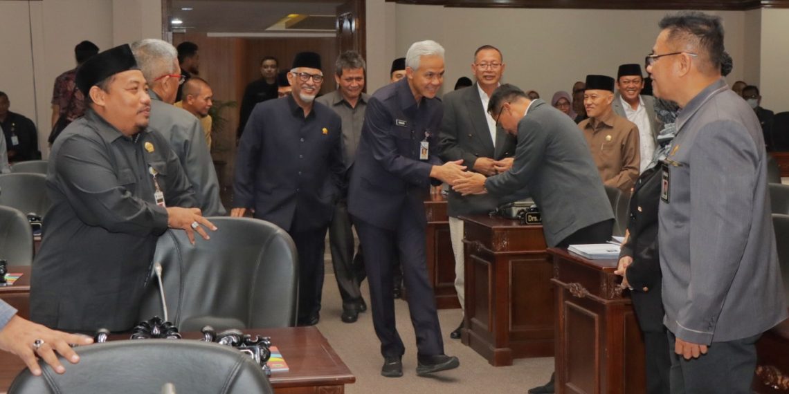 RAPAT PARIPURNA: LKPj Gubernur 2022 & Laporan Reses 2023