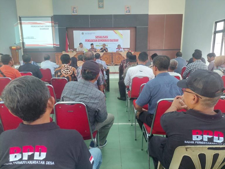 PENGUATAN DEMOKRASI DAERAH : Pemerintah Wajib Jamin Hak Berkumpul dan Berserikat