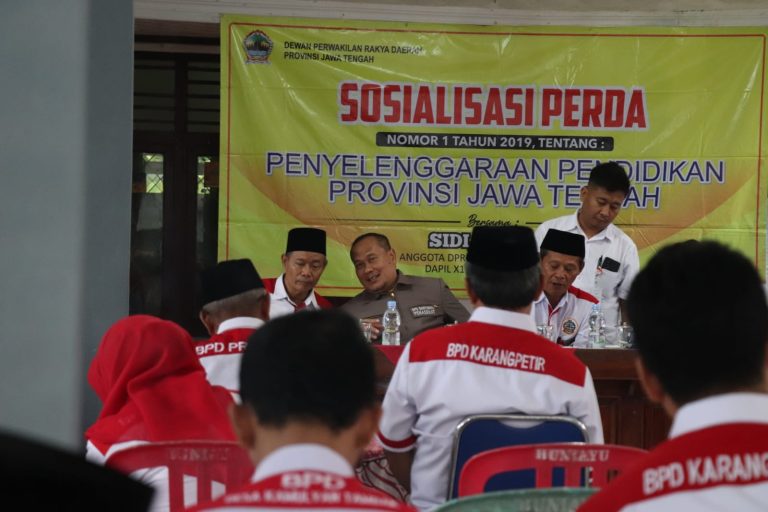 SOSIALISASI PERDA : Pemerataan Sekolah Menjadi Tugas Pemerintah