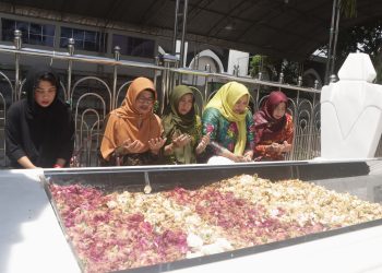 Pengelolaan Makam Sunan Ampel Jadi Contoh Tata Kelola Wisata Religi di Jateng