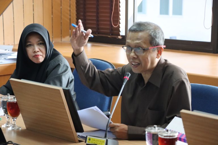 Pansus Perubahan Bentuk Hukum Jamkrida Diskusi bersama OPD