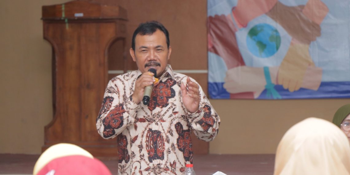 PENGUATAN DEMOKRASI DAERAH: Gotong Royong Membangun Peradaban